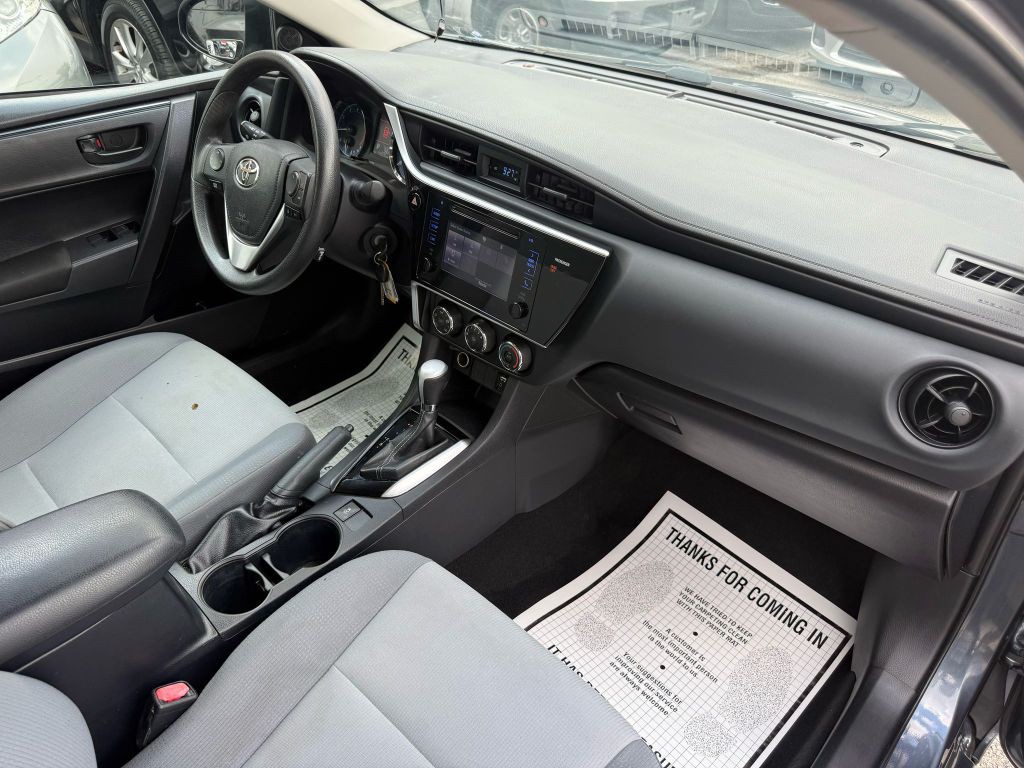 2017 Toyota Corolla Image 14
