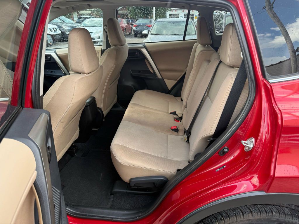 2013 Toyota Rav4 Image 18