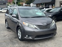 Image for 2011 Toyota Sienna XLE ID: 6692071