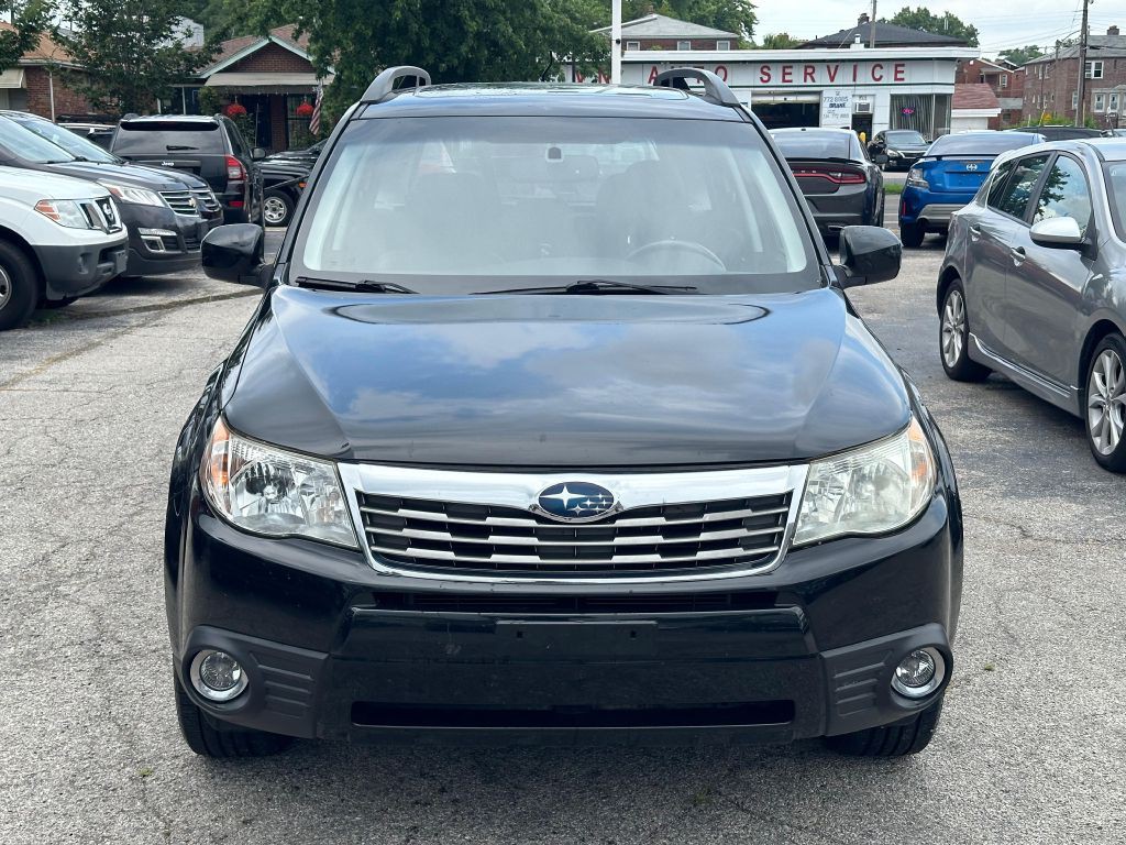 2010 Subaru Forester Image 2