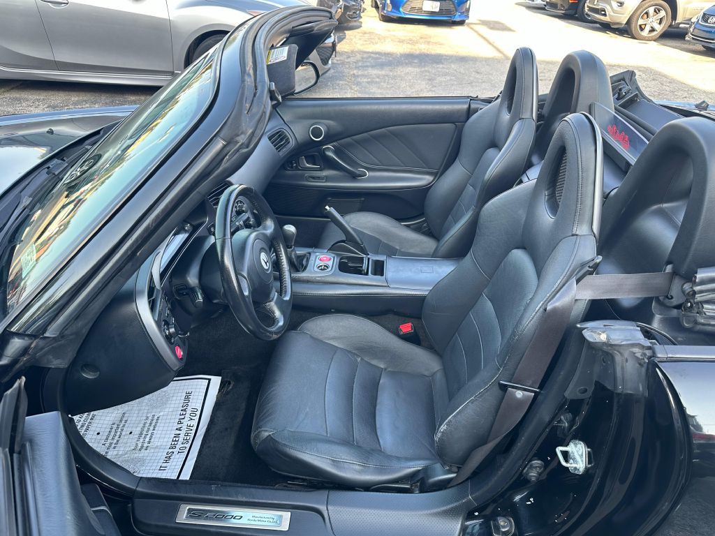 2003 Honda S2000 Image 16