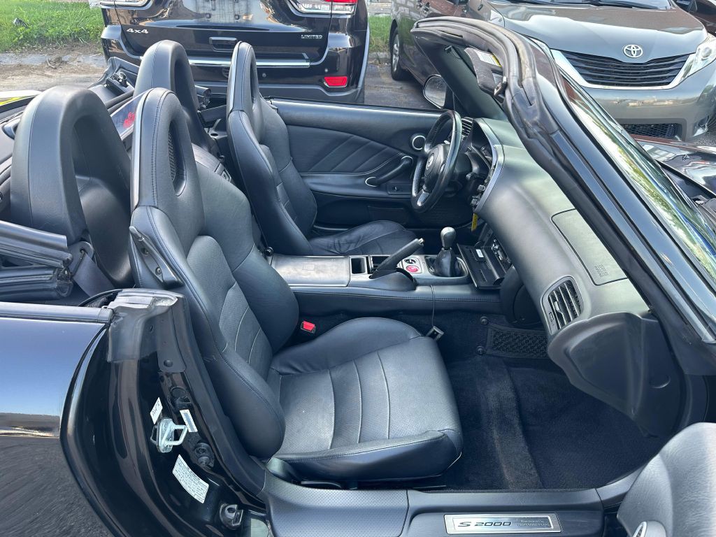 2003 Honda S2000 Image 20