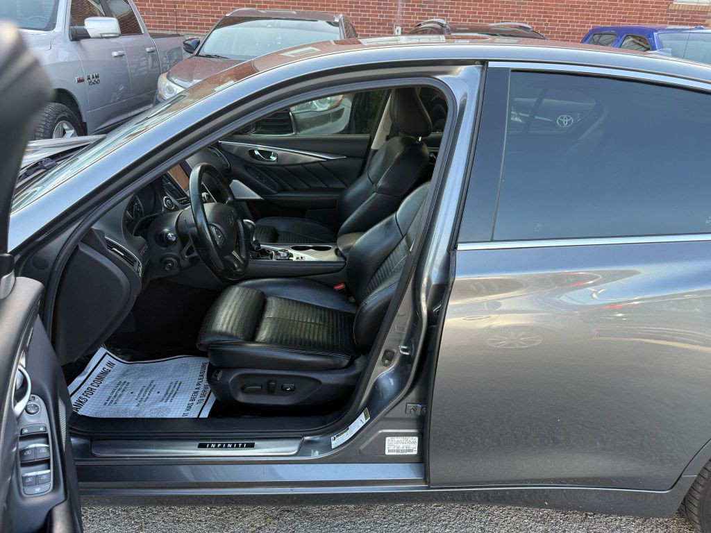2017 INFINITI Q50 Image 9