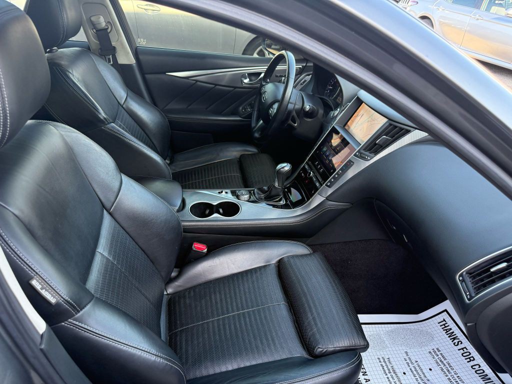 2017 INFINITI Q50 Image 15