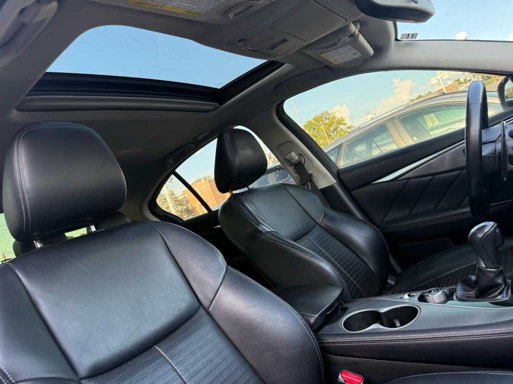2017 INFINITI Q50 Image 22