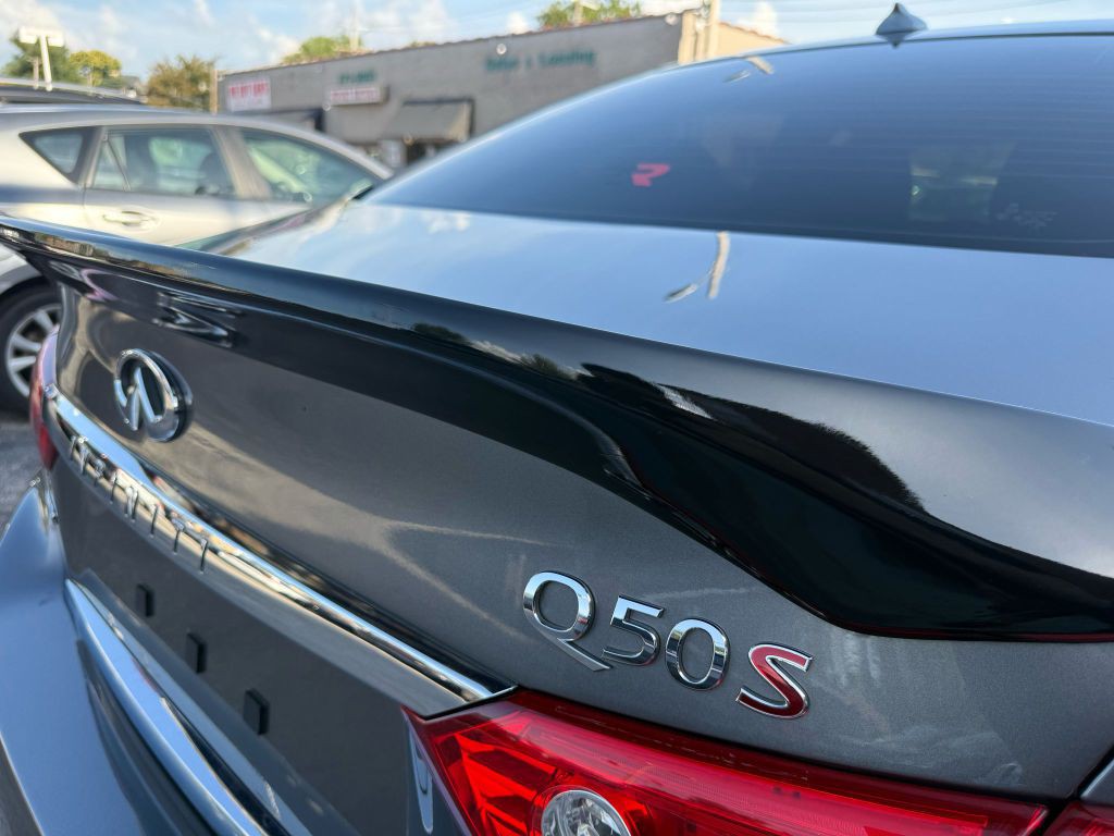 2017 INFINITI Q50 Image 24