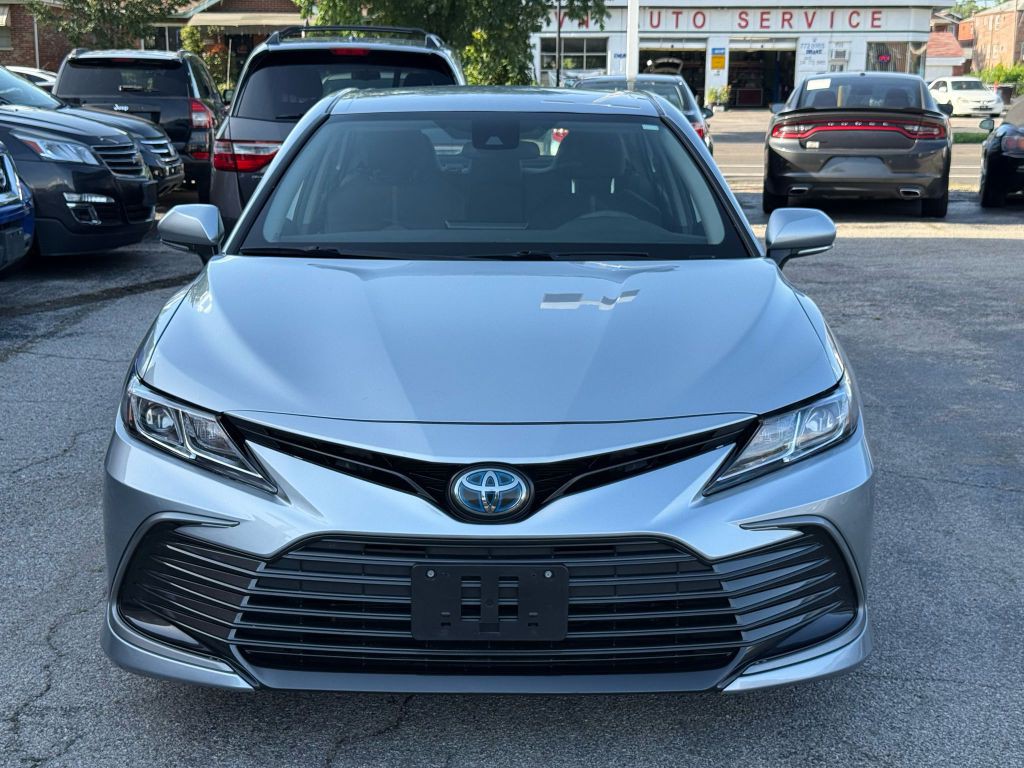 2021 Toyota Camry Image 2