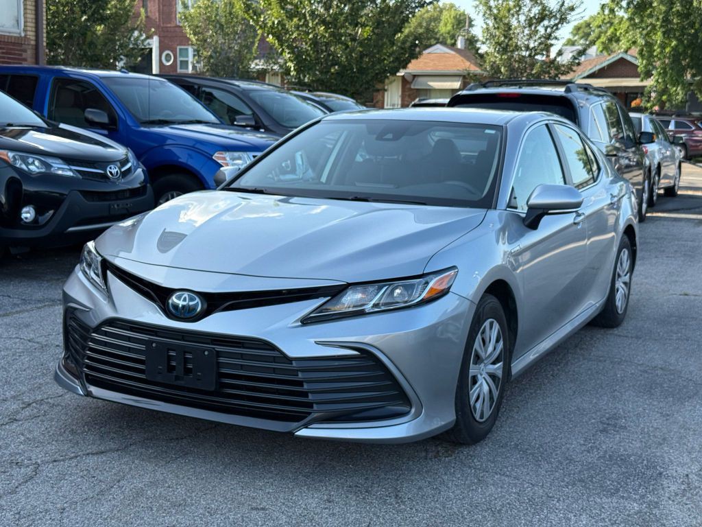 2021 Toyota Camry Image 3