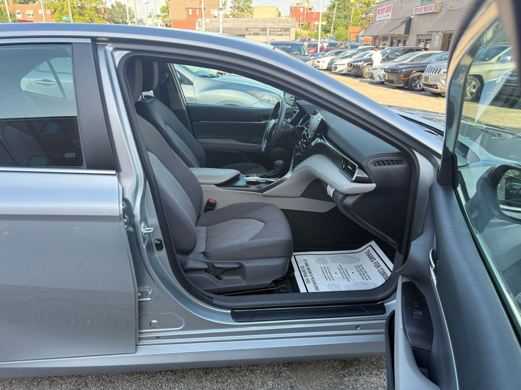 2021 Toyota Camry Image 12