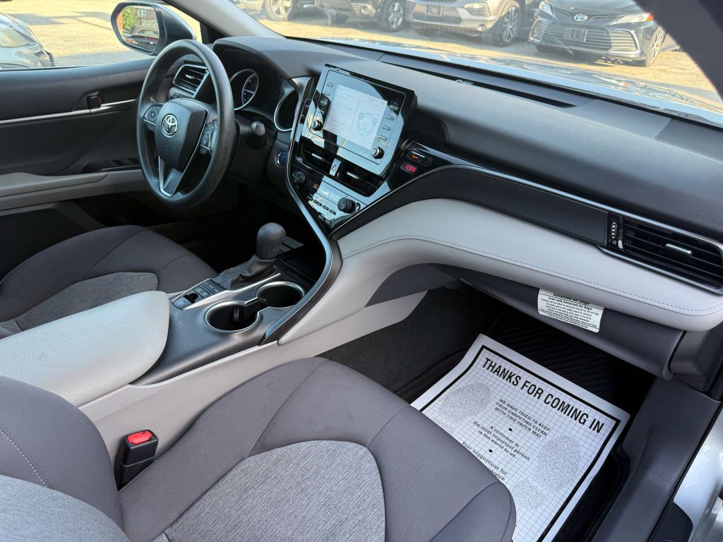 2021 Toyota Camry Image 14