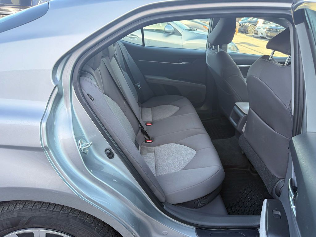 2021 Toyota Camry Image 18
