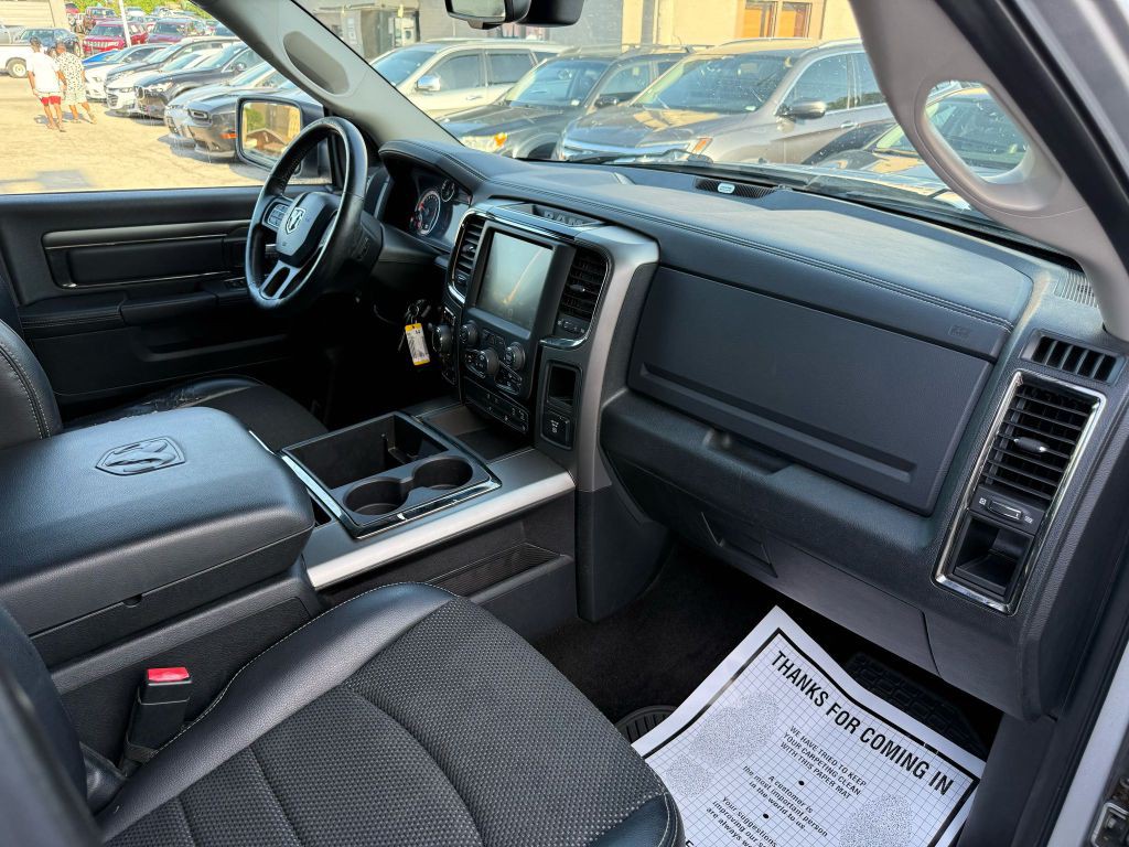 2014 RAM 1500 Image 17