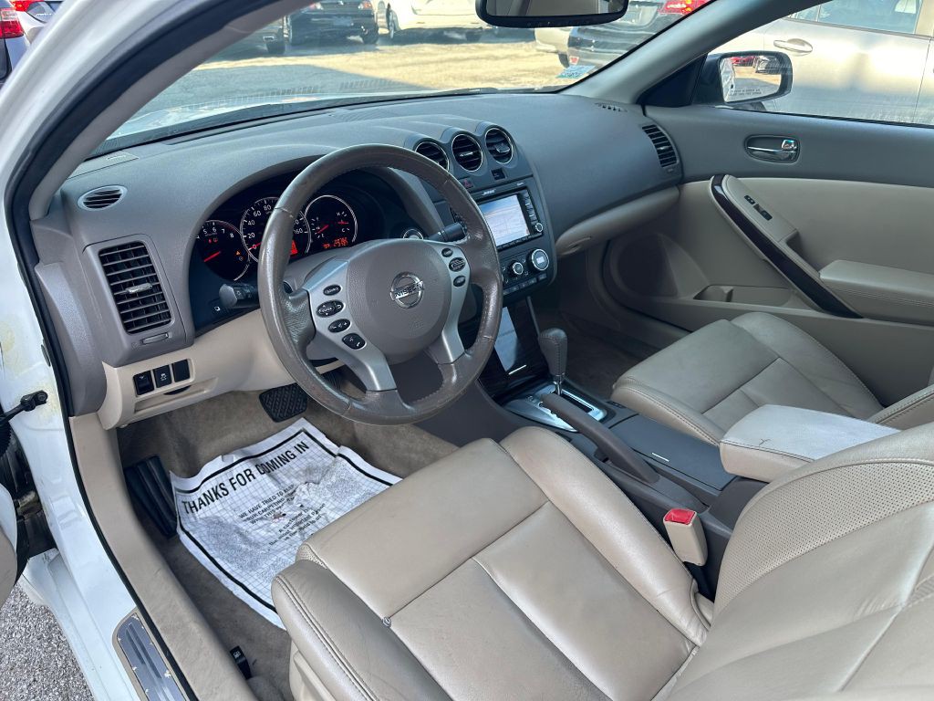2012 Nissan Altima Image 12