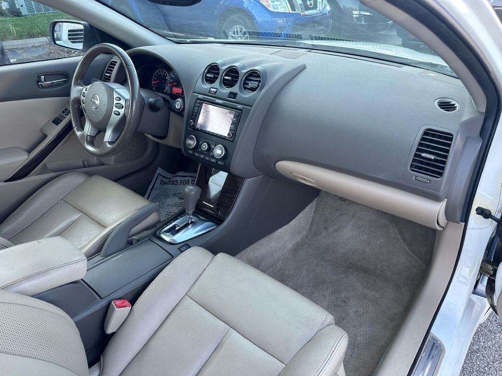 2012 Nissan Altima Image 15