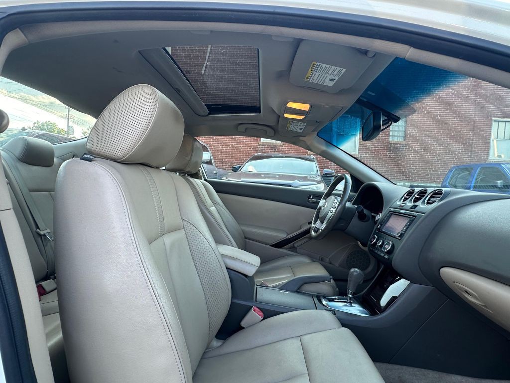 2012 Nissan Altima Image 22