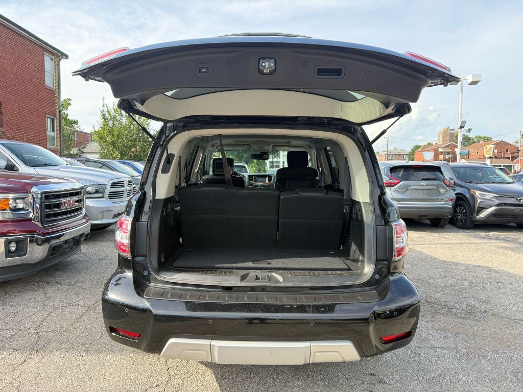 2017 Nissan Armada Image 9