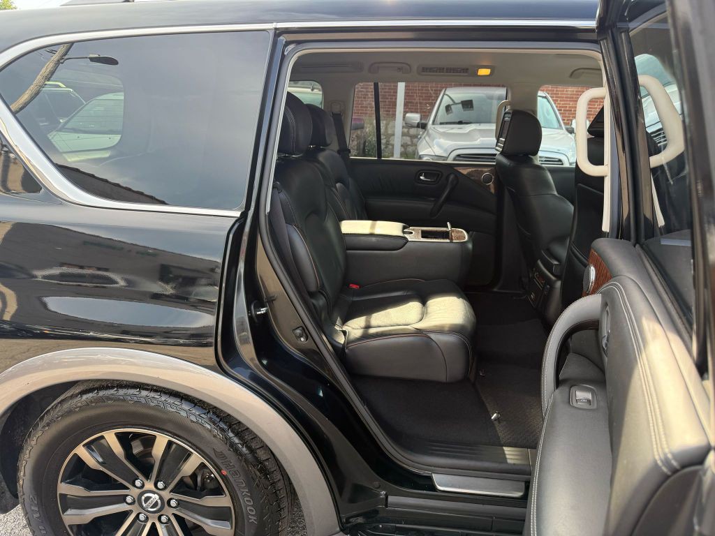 2017 Nissan Armada Image 22