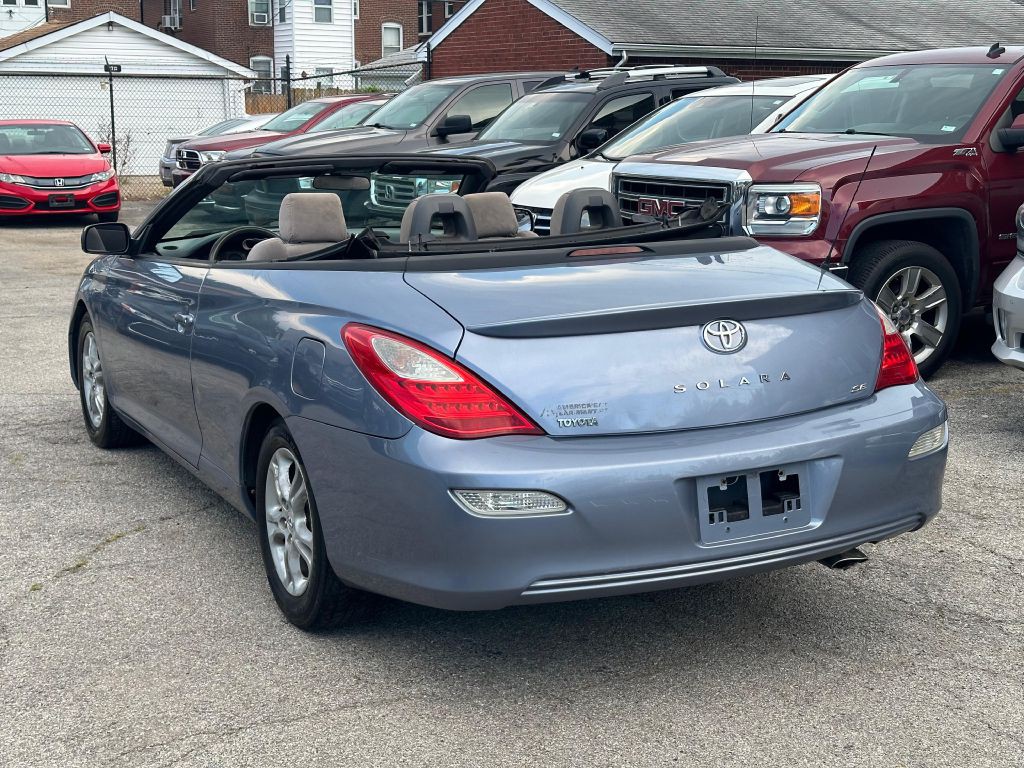 2008 Toyota Camry Image 7