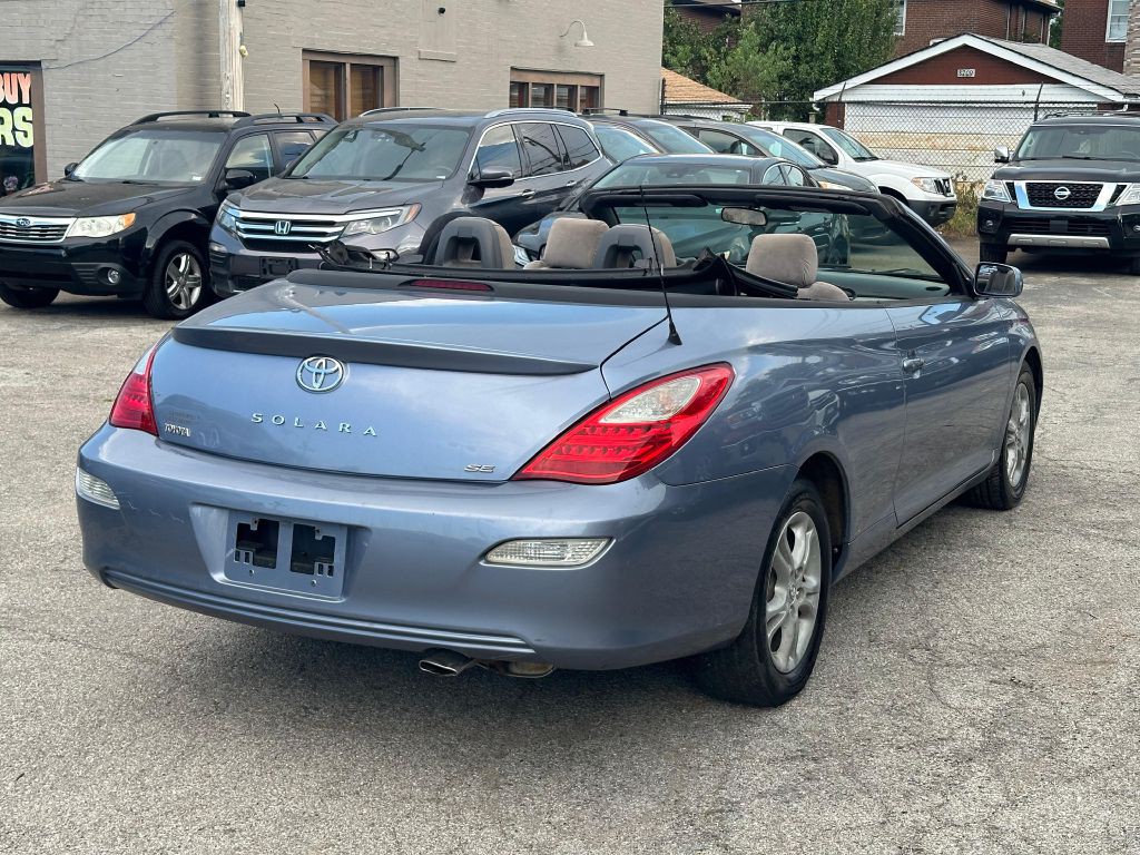 2008 Toyota Camry Image 8