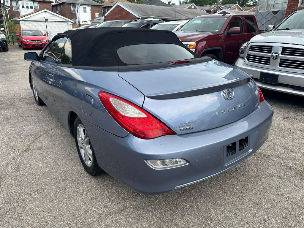 2008 Toyota Camry Image 11