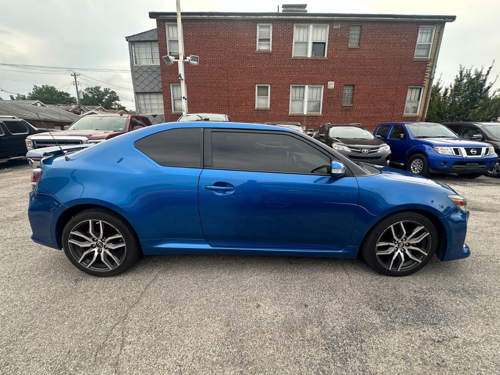 2014 Scion tC Image 4