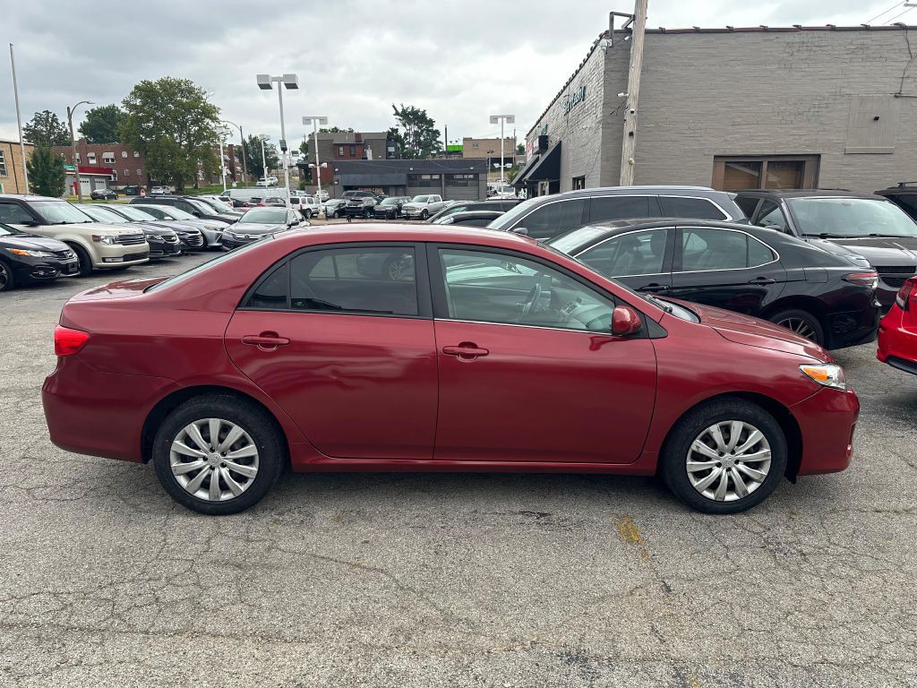2013 Toyota Corolla Image 4