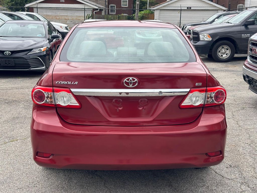 2013 Toyota Corolla Image 8