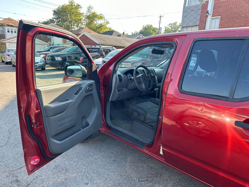 2017 Nissan Frontier Image 9
