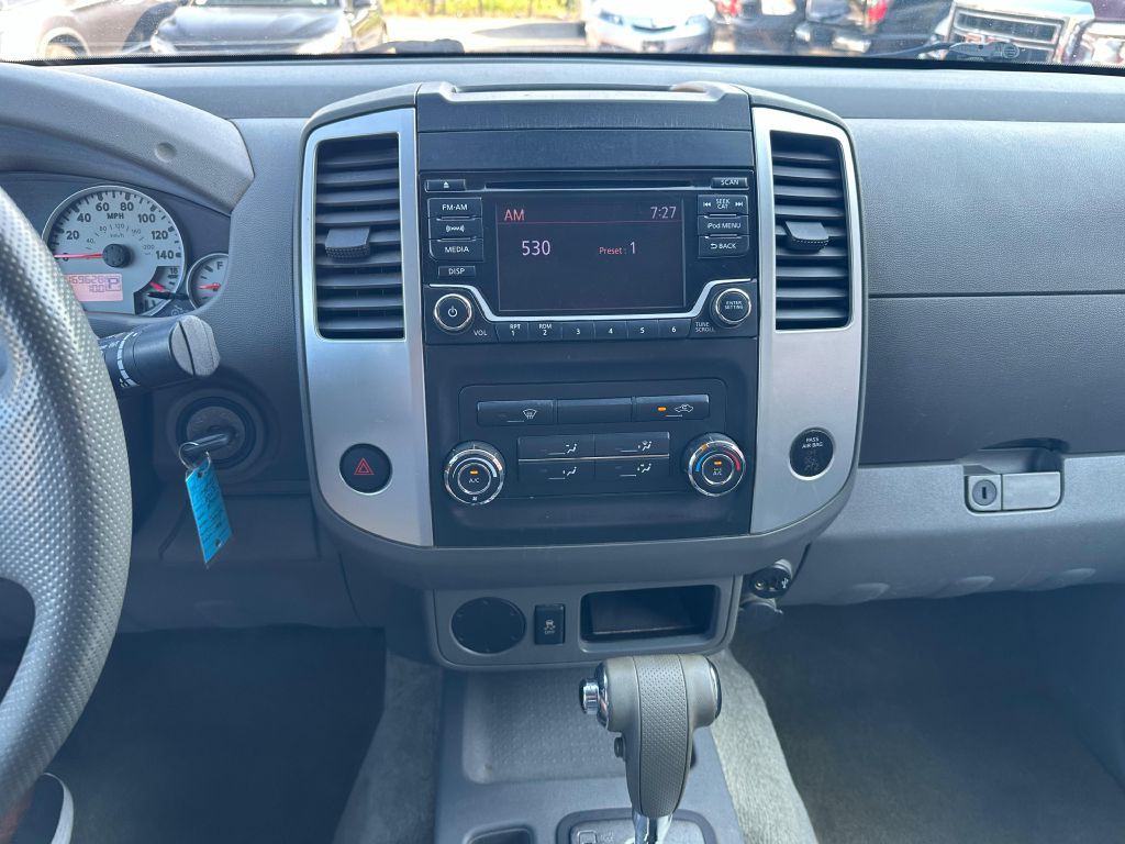 2017 Nissan Frontier Image 16