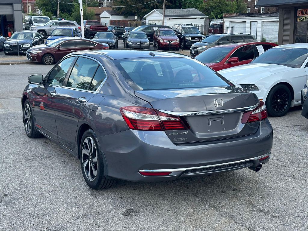 2017 Honda Accord Image 6