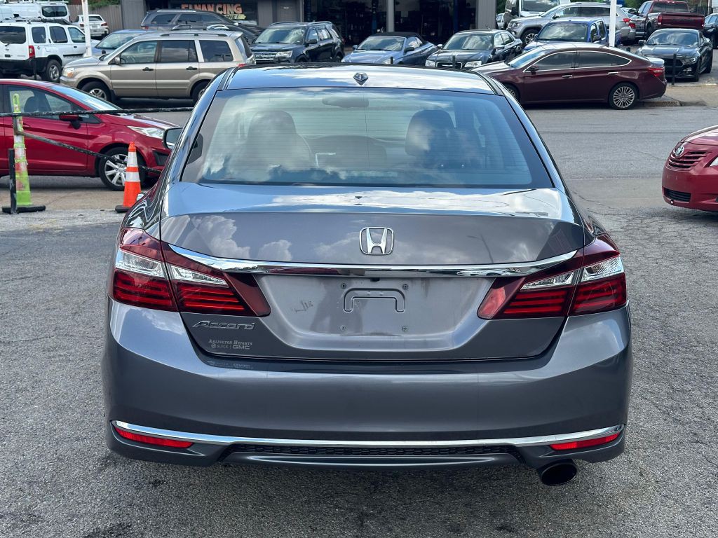 2017 Honda Accord Image 7