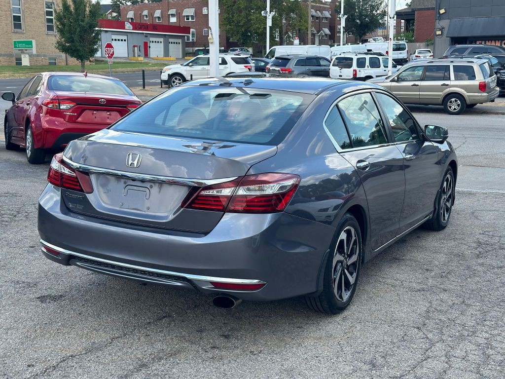 2017 Honda Accord Image 8