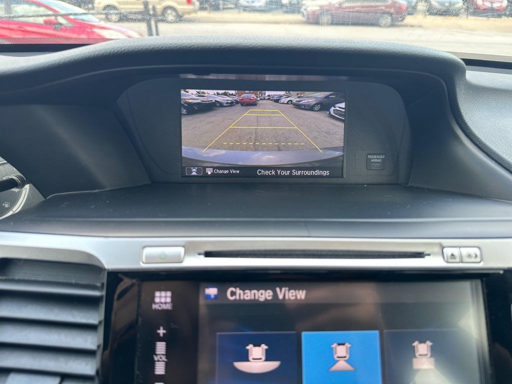 2017 Honda Accord Image 16
