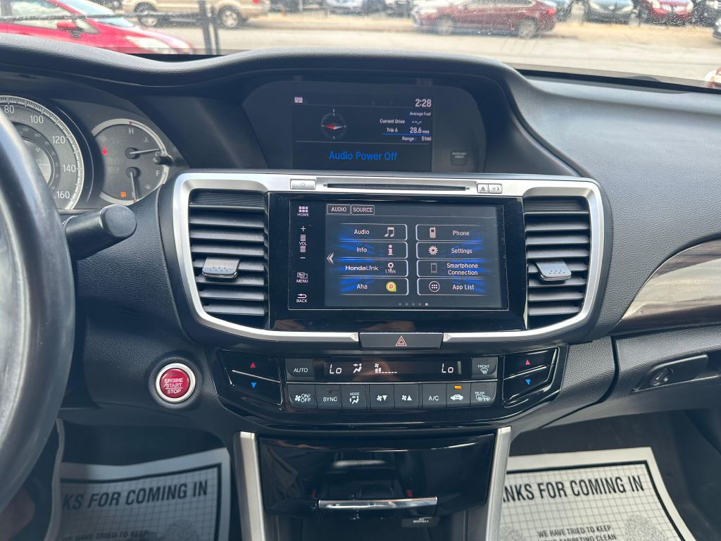 2017 Honda Accord Image 17