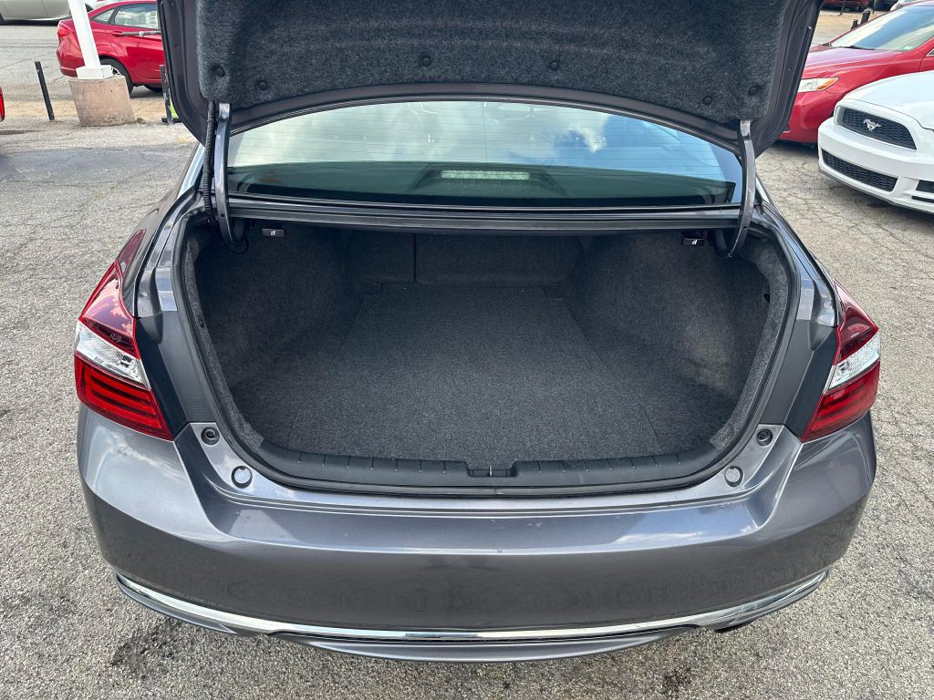 2017 Honda Accord Image 22