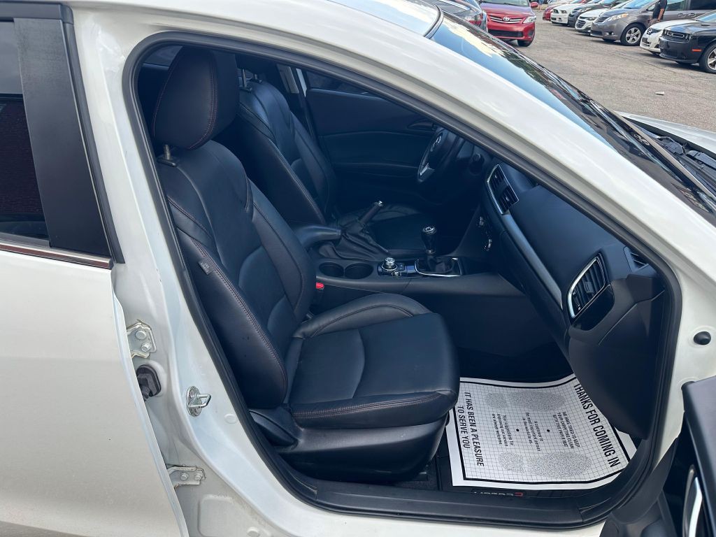 2015 Mazda Mazda3 Image 12