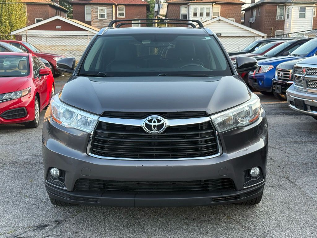 2014 Toyota Highlander Image 2