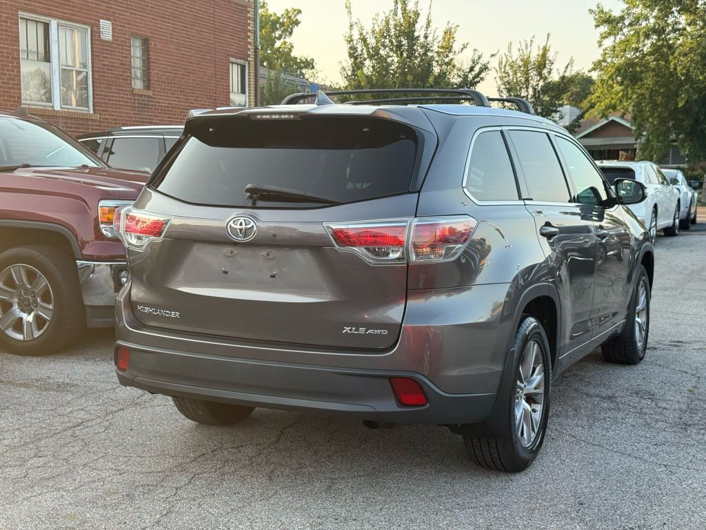 2014 Toyota Highlander Image 4
