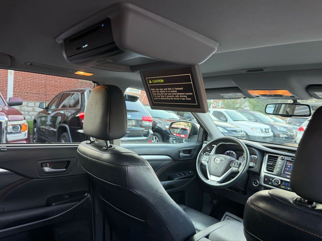2014 Toyota Highlander Image 18