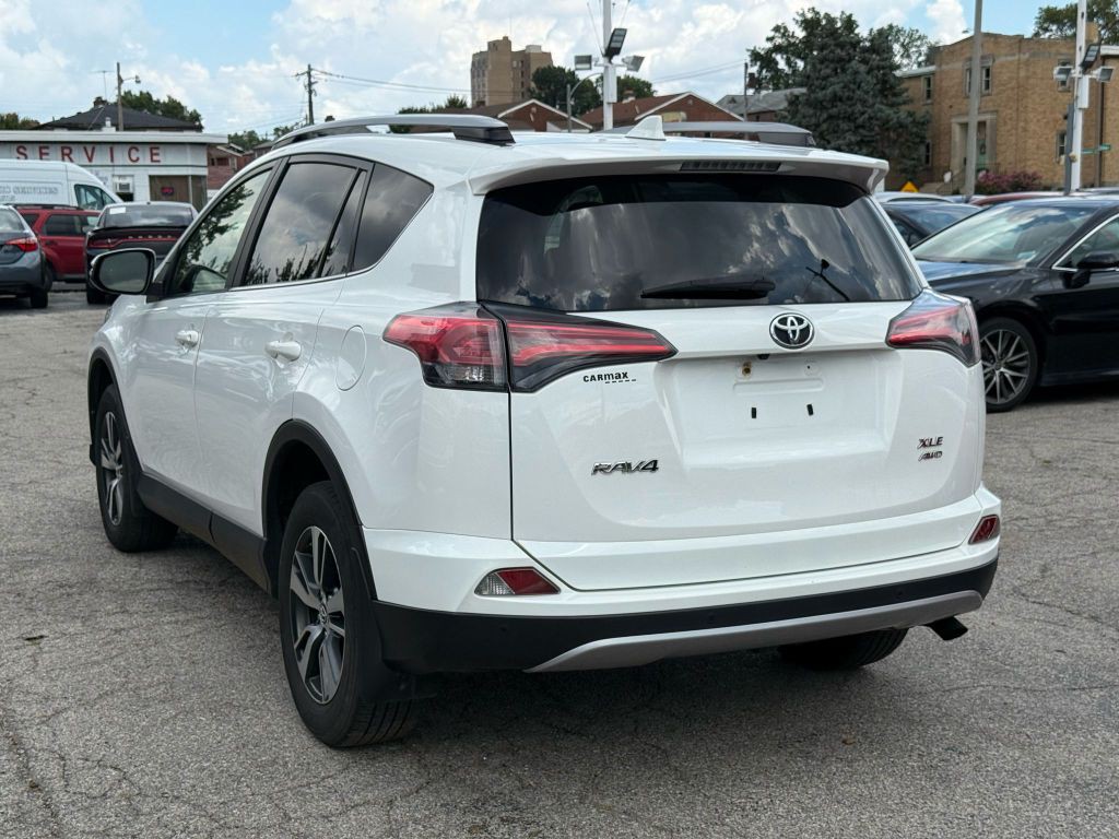 2018 Toyota Rav4 Image 5