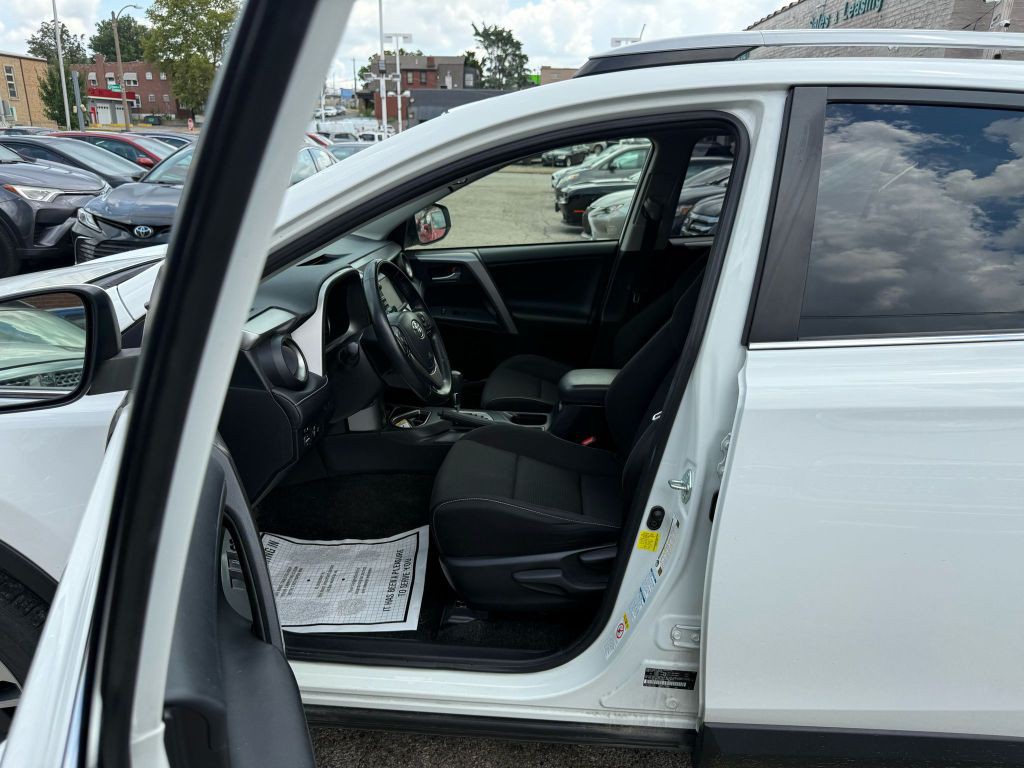 2018 Toyota Rav4 Image 11