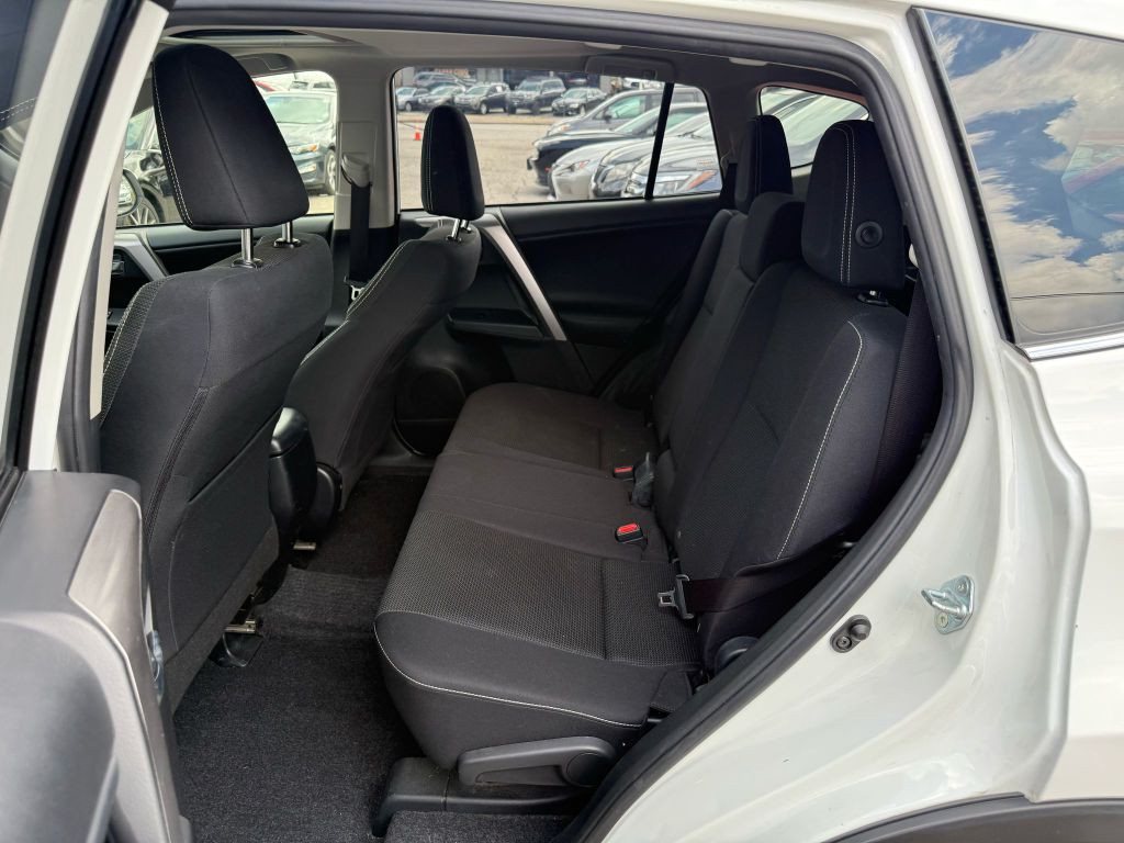 2018 Toyota Rav4 Image 21