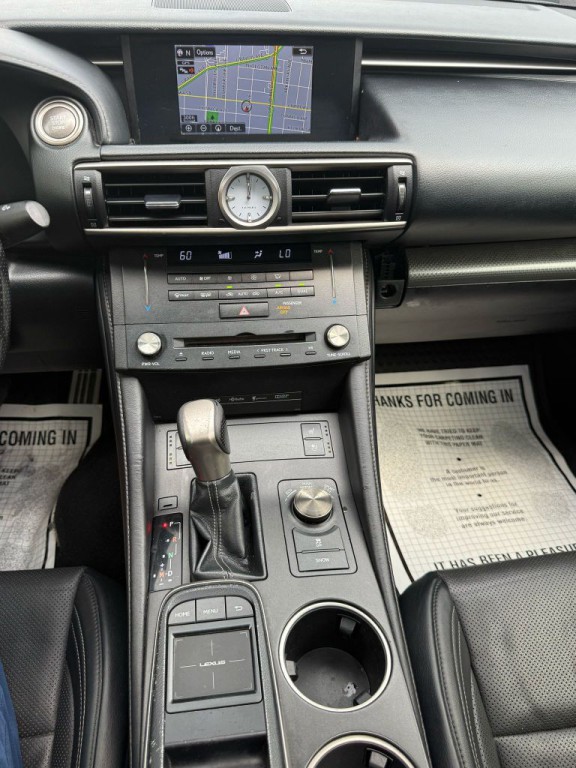 2016 Lexus RC Image 15