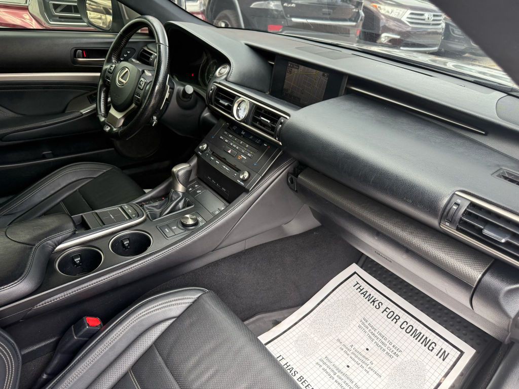2016 Lexus RC Image 19