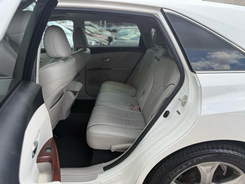 2009 Toyota Venza Image 22