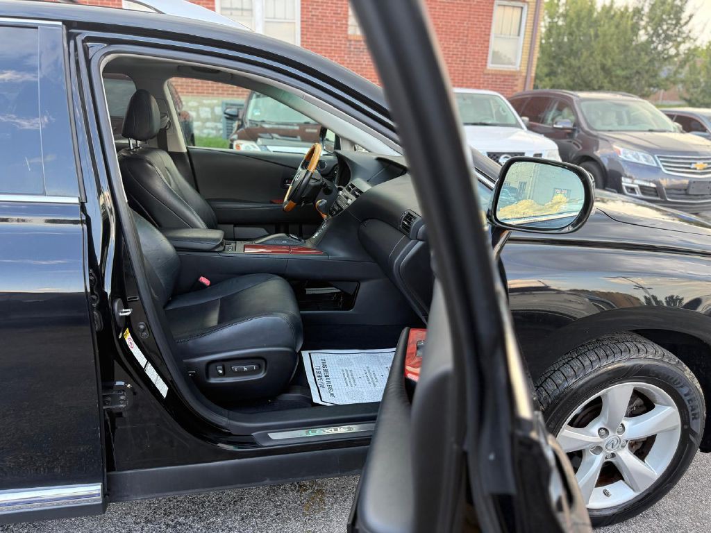 2011 Lexus RX Image 16