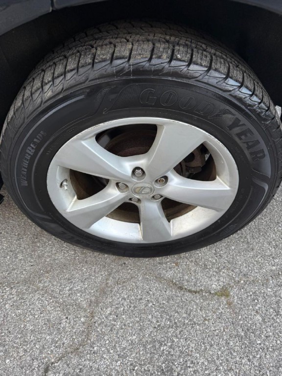 2011 Lexus RX Image 22