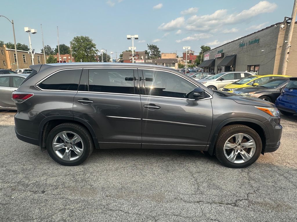 2015 Toyota Highlander Image 7