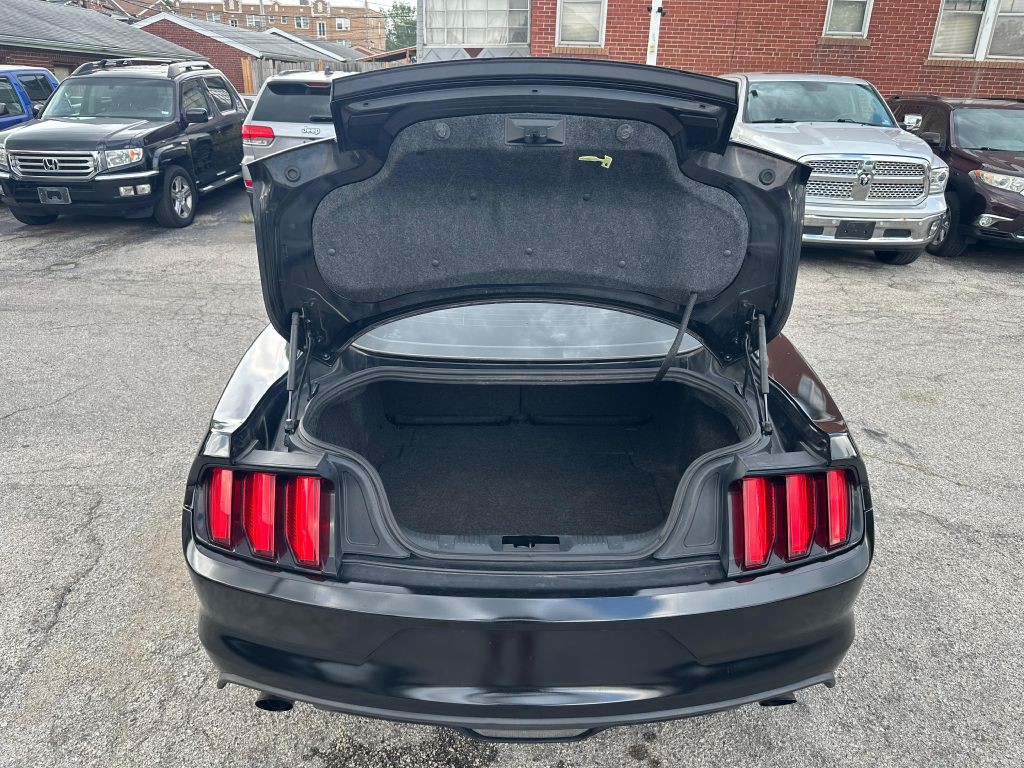 2017 Ford Mustang Image 20