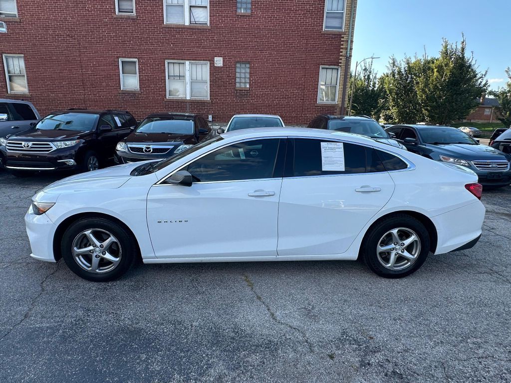 2017 Chevrolet Malibu Image 7